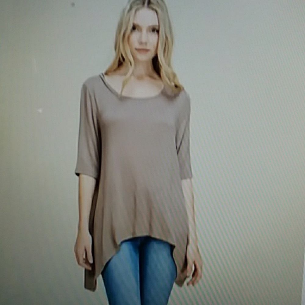 PAPERMOON "Janet Slit Back Top"